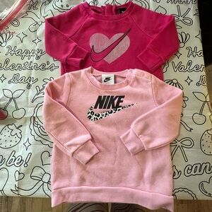 Nike Toddler Girls Sweatshirt (2) 12-18m